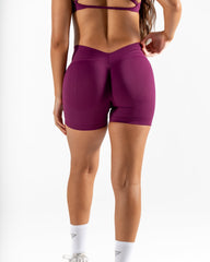 LJ V-BACK SCRUNCH SHORTS - BERRY