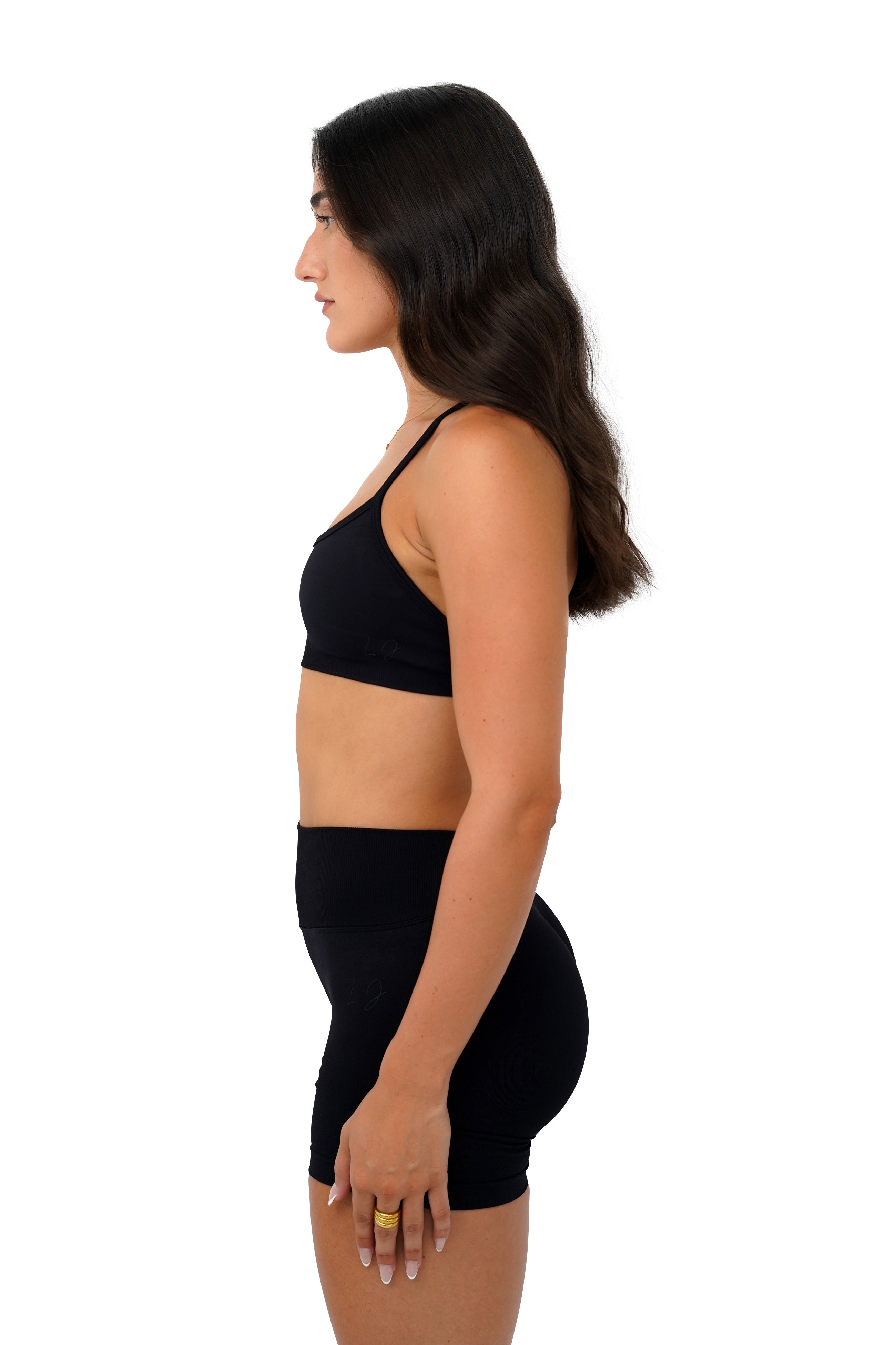 LJ V-BACK SCRUNCH SHORTS - BLACK