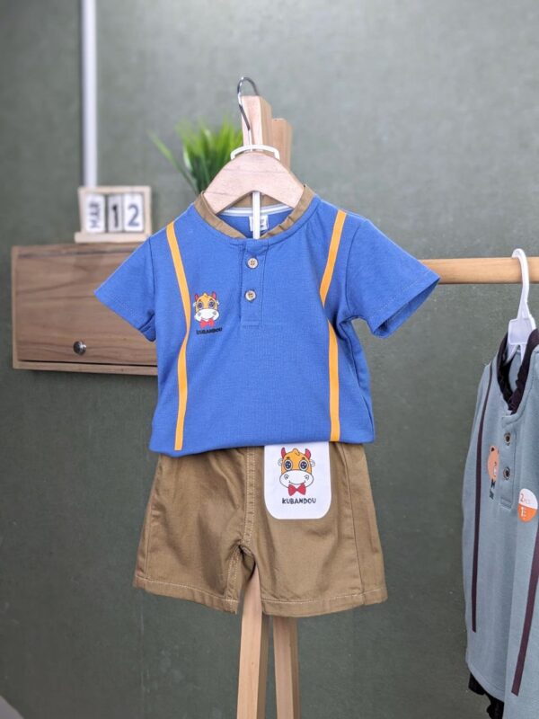 Polo shirt and pants set